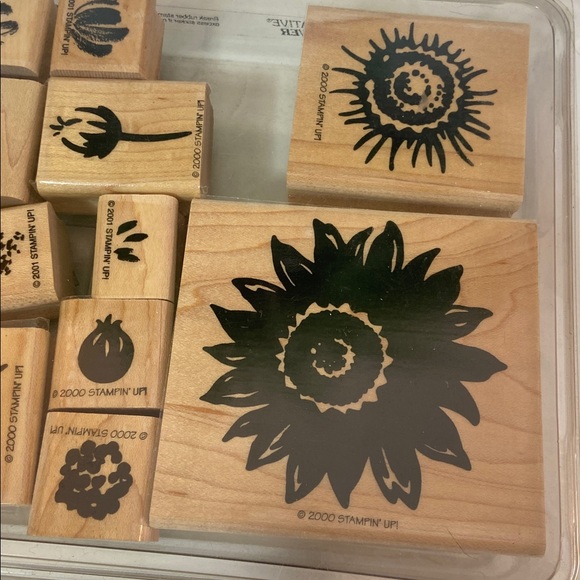 Vintage 2000's Stampin UP! Floral Spring Wooden & Rubber Stamp Set Retired DIY - Picture 2 of 5